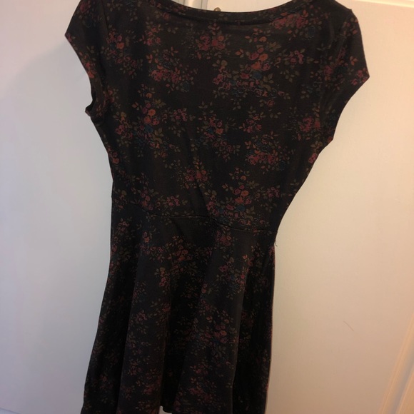 Floral dress - Picture 3 of 4